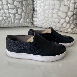 Robert Graham Calvert Black Skull Embossed Slip on sneakers